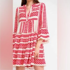 Chic Red and White Geometric Mini Dress